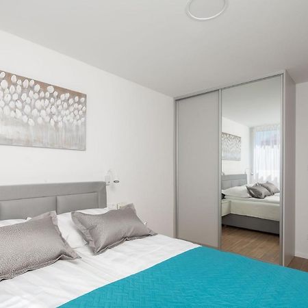 New & Modern Apartment Aa Split Kültér fotó