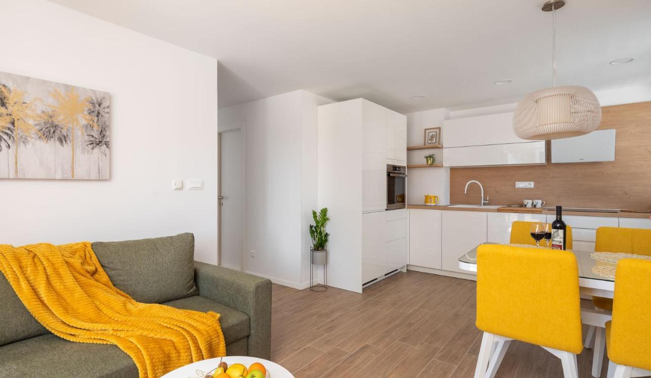 New & Modern Apartment Aa Split Kültér fotó